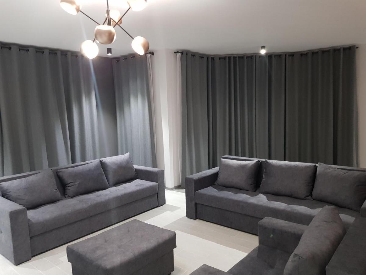 Uzhorod 3 Room Lovely House Dış mekan fotoğraf