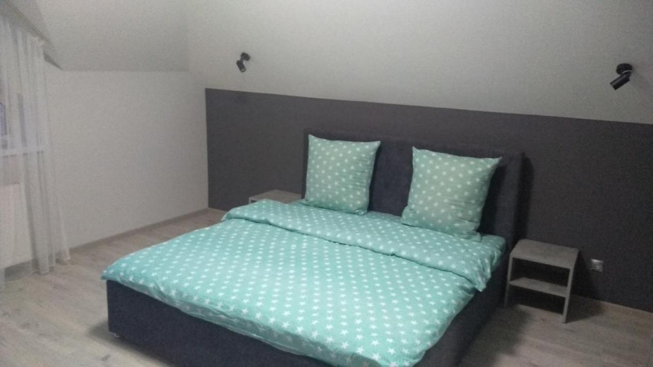 Uzhorod 3 Room Lovely House Dış mekan fotoğraf